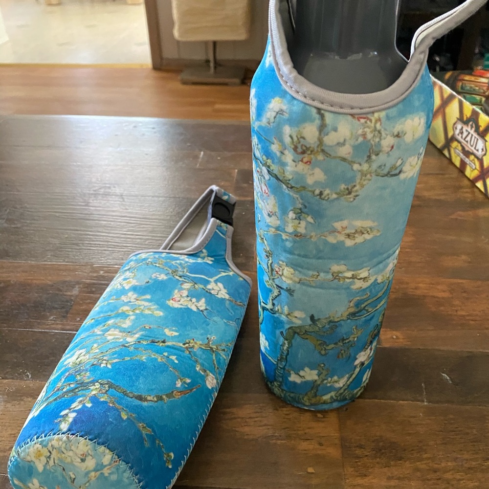 Water bottle carrier